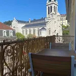 Refait à Neuf En Hypercentre Avec Balcon Appartement *